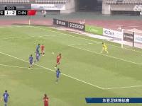 华体会入口-球员团结应对意外，女足比赛惊险不断的简单介绍