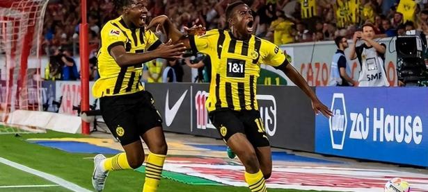 华体会娱乐-包含争冠热门之争！拜仁慕尼黑与多特蒙德关乎胜负的词条