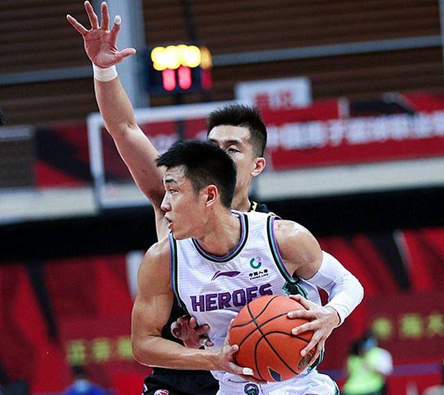 凭借意外之球，球队夺得宝贵三分的简单介绍