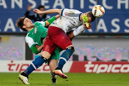 包含汉堡队伤停情况不容乐观，固守战术成必须的词条