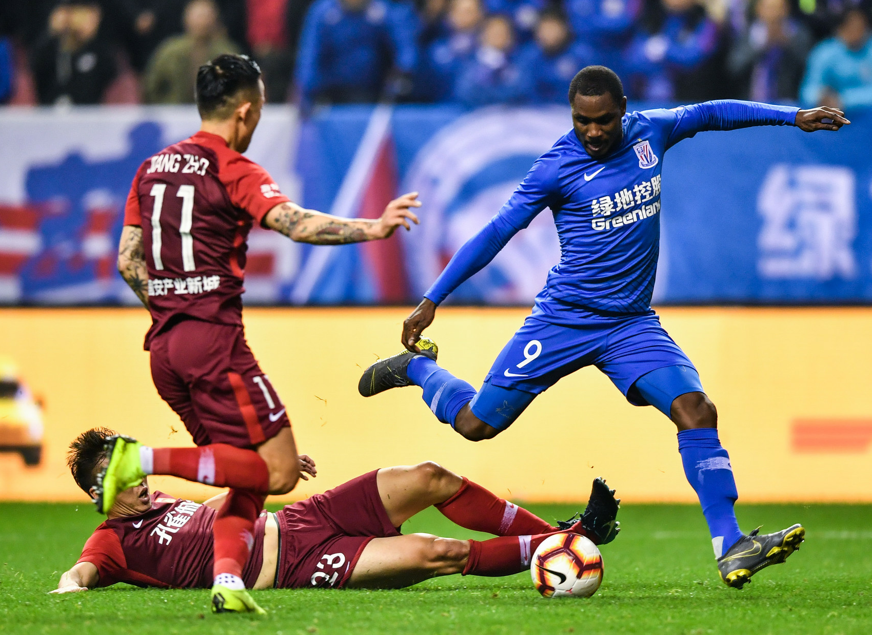 陕西队遭遇两连败，主帅面临压力的简单介绍