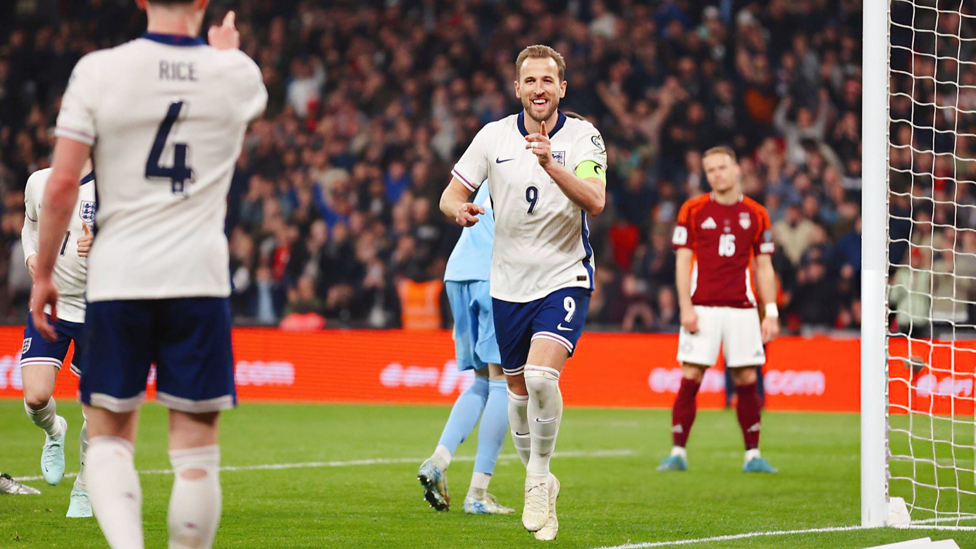 包含英格兰队大胜安道尔，雄心壮志的词条