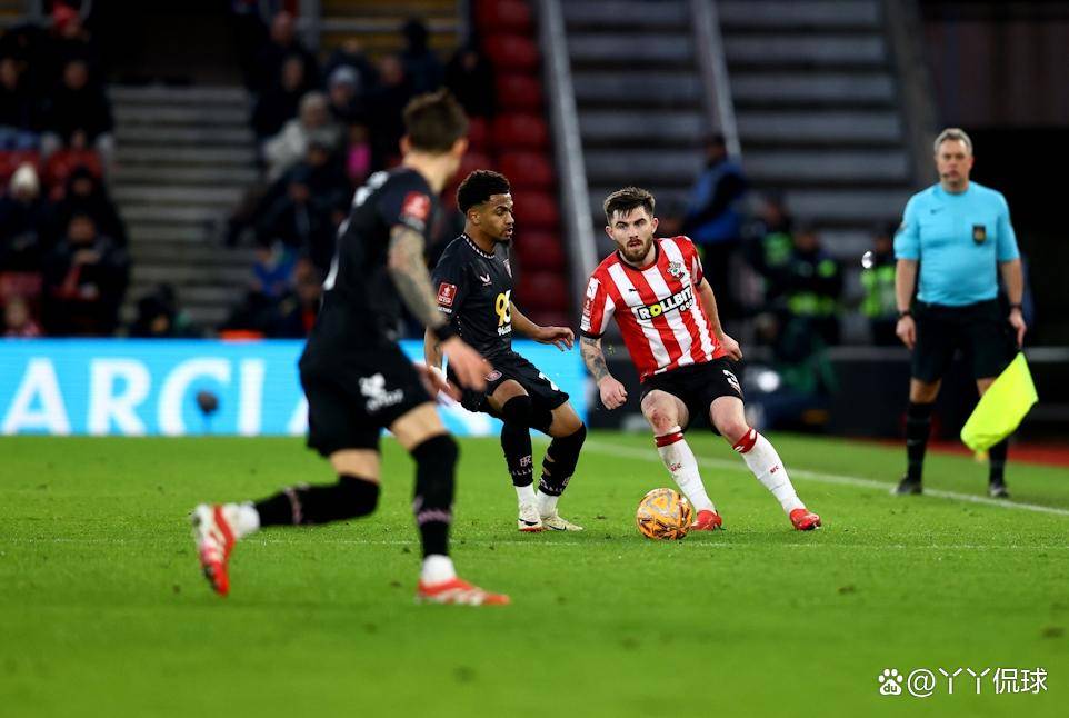 南安普敦客场完胜伯恩茅斯，终结连胜纪录的简单介绍