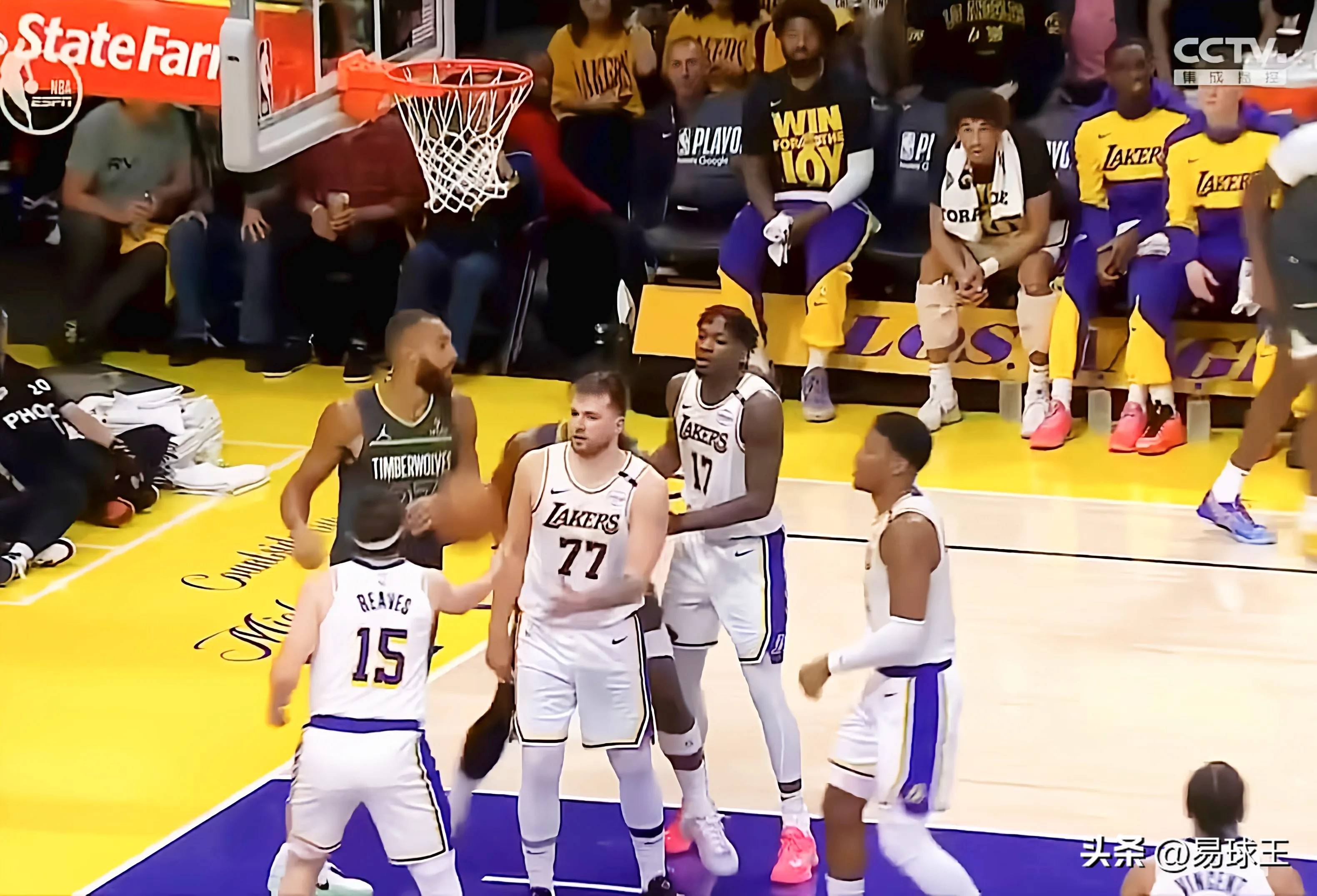 快船惨败猛龙，状况令人担忧