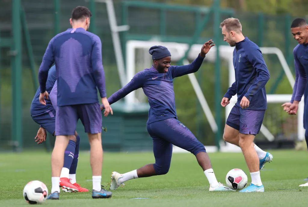 水晶宫球员展现团结，为了更好成绩的简单介绍